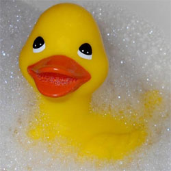 perigo escondido nos patinhos de borracha